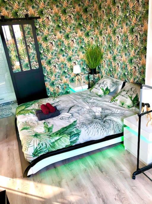 Le Led Room,Centre Ville Place De Parking Gratuite سين المظهر الخارجي الصورة