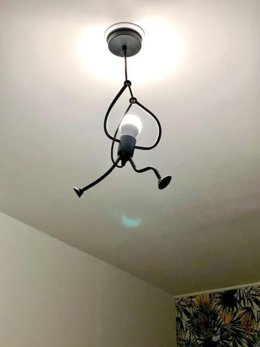 Le Led Room,Centre Ville Place De Parking Gratuite سين المظهر الخارجي الصورة