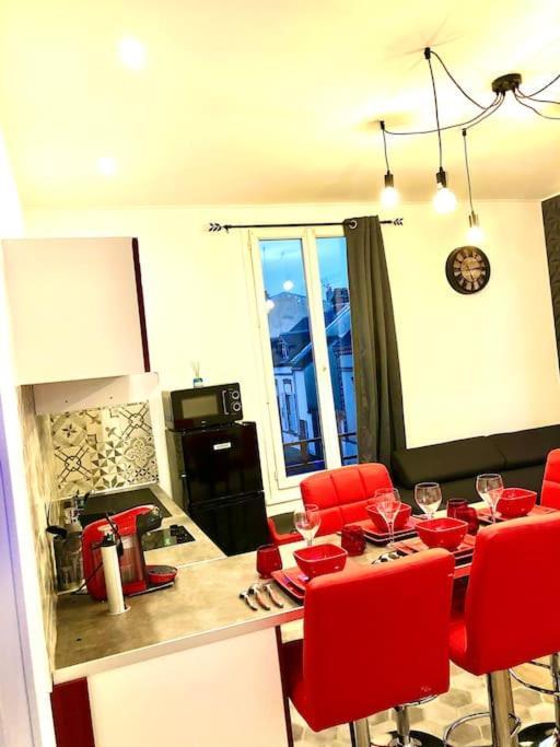Le Led Room,Centre Ville Place De Parking Gratuite سين المظهر الخارجي الصورة
